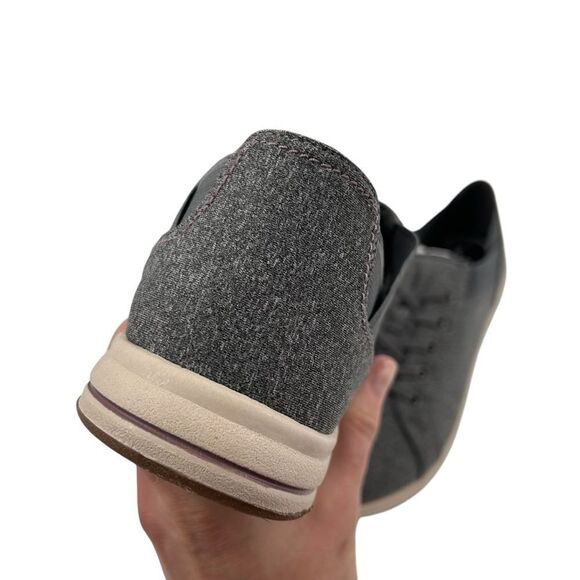 NIB Clarks Breeze Sky gray sneakers size 9.5 - Picture 5 of 11